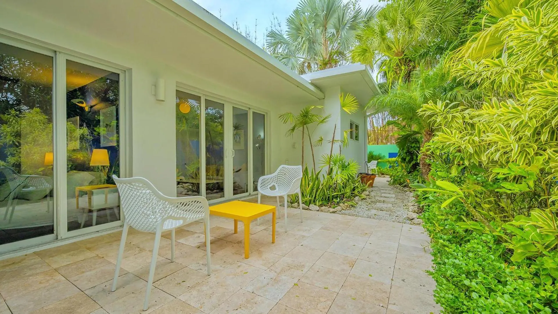 Luxe Oasis - 517 Villa Sarasota 0*,  United States